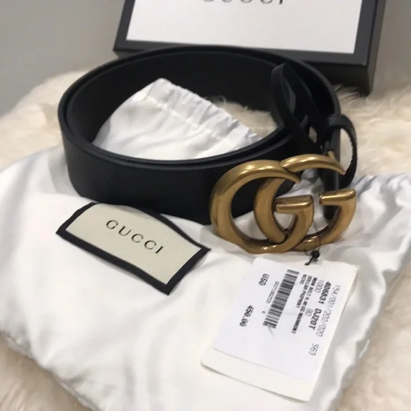 Like new Gucci blk belt with gold hardware - Picture 2 of 4